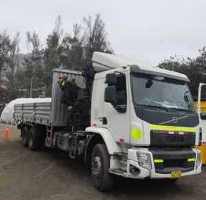 Camion Grua VOLVO