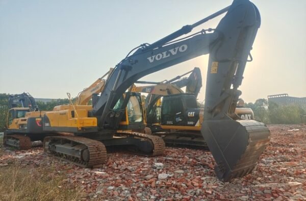 excavadora-volvo-ec360blc-2023-4