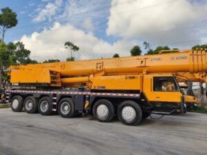 Grua Movil XCMG QY100K - II 2023